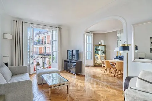 Appartement 5 pièces 136 m²