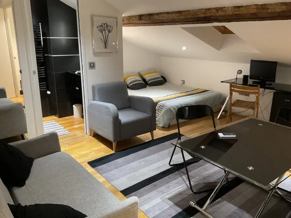 Loue Studio meublé Lyon 6ème Saint Pothin / métro Foch - 1 chambre, 20m²