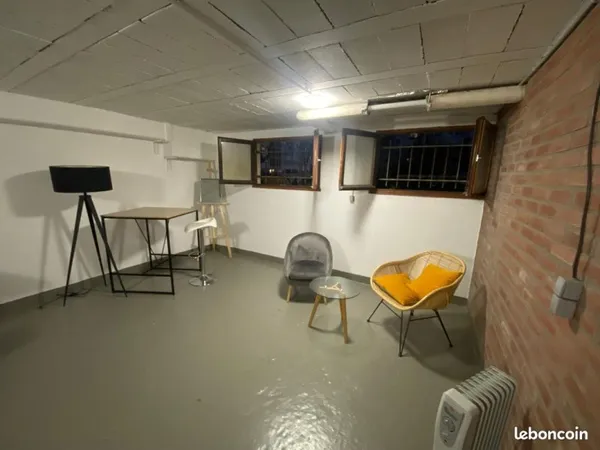 Titre à copier-coller : Local 25m² L'Isle-Adam - Idéal stockage / bureau - 390