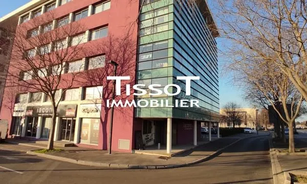 Local commercial 285m² A VENDRE - avec parking