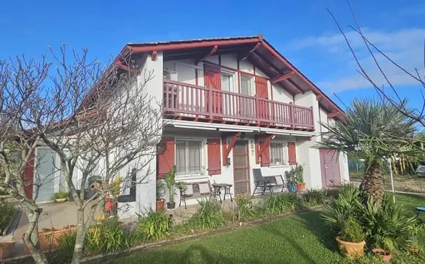 URRUGNE BOURG MAISON T5