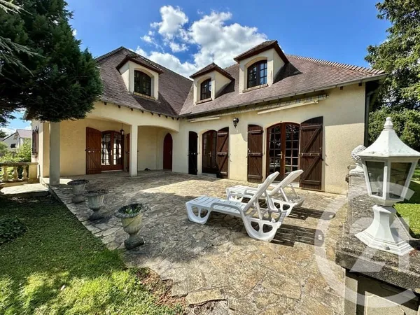 Maison 9 pièces 206 m²