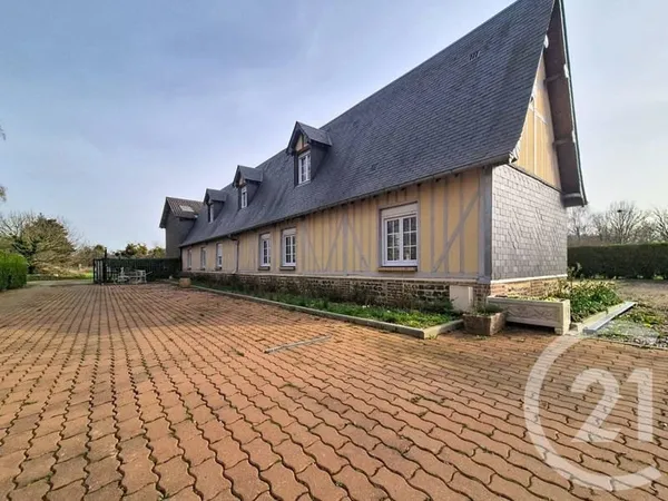 Maison 6 pièces 196 m²