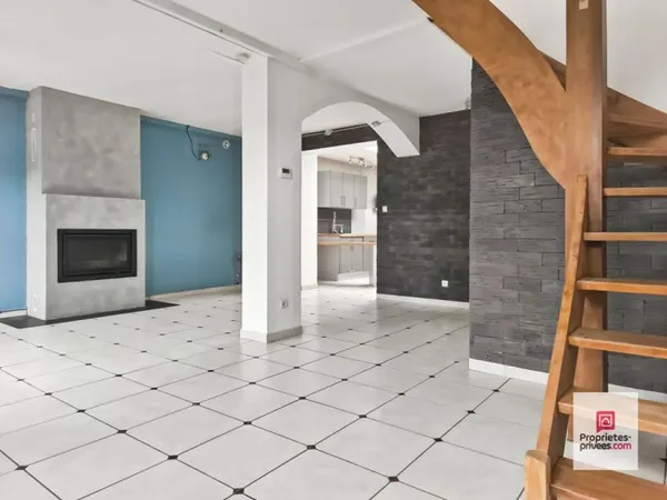 LEERS (59115) Centre ville, maison de rangée, de type semi flamande, avec 3 chambres, jardin, terras