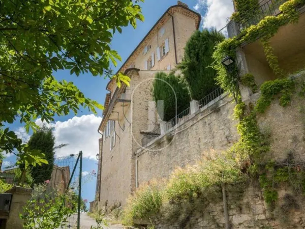 Maison de ville 2 pièces 286 m²