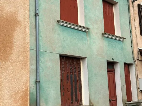 Maison à rénover à Puivert