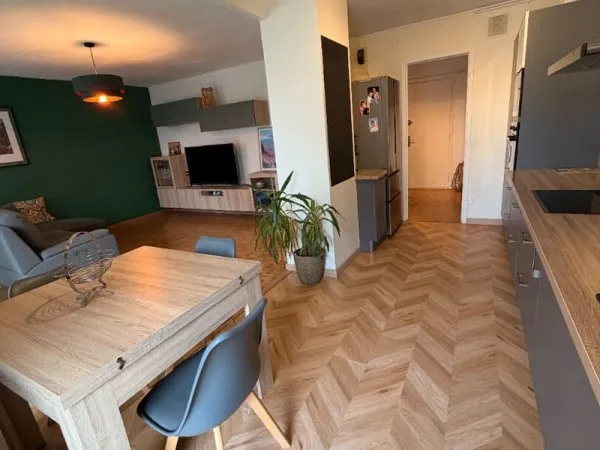 Type 3 Meublé avec balcon et parking