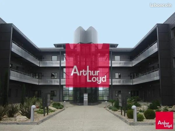 BUREAUX 157 m² COURNON D AUVERGNE