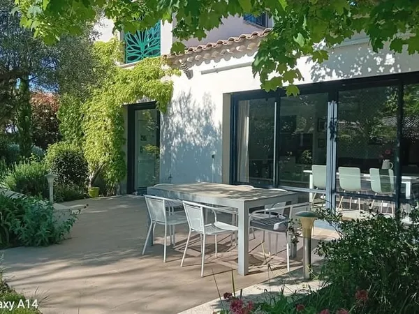 Maison 4 pièces 185 m²