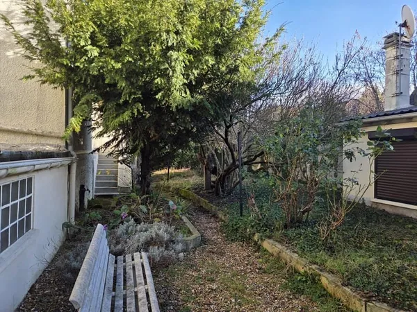 PIERREFITTE MAIRIE - MAISON + DÉPENDANCE (438 m2 TERRAIN)