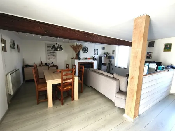 MAISON 6 PIECES 125 m2, PROCHE COMMERCE