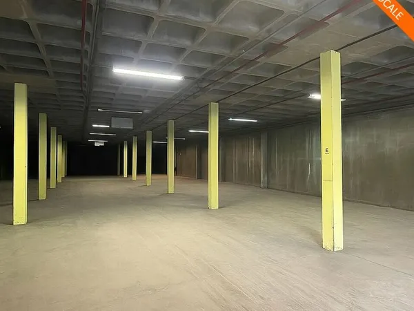 LOCAL D'ACTIVITE 765 m² JUZIERS