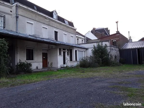 MAISON SEMI MITOYENNE 12 pièces PROXIMITE VALENCIENNES