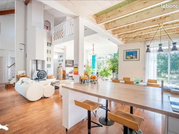 Villa 6 pièces 188 m²
