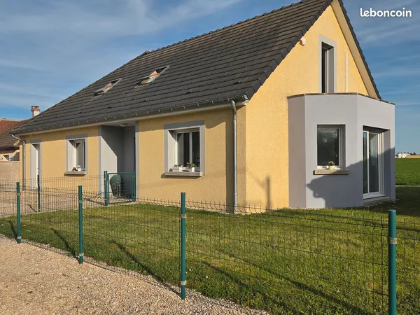 Maison 6 pieces 225 m2 hab avec piscine intérieure
