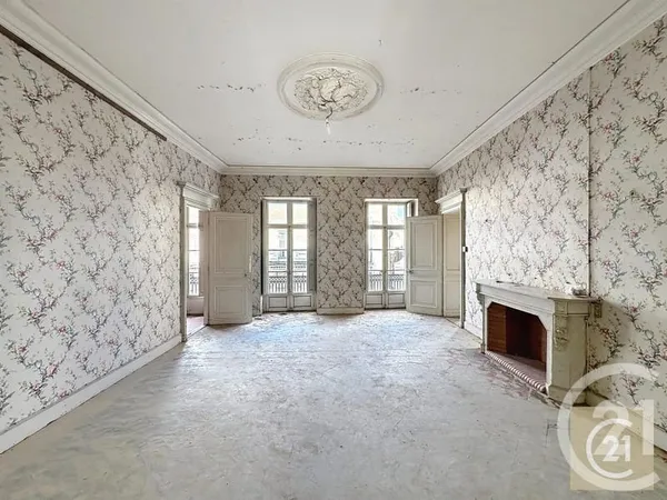 Appartement 13 pièces 314 m²
