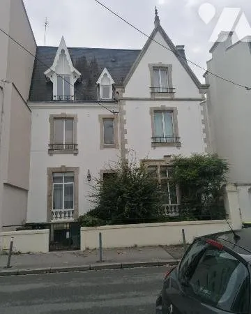 Maison 7 pièces 225 m²