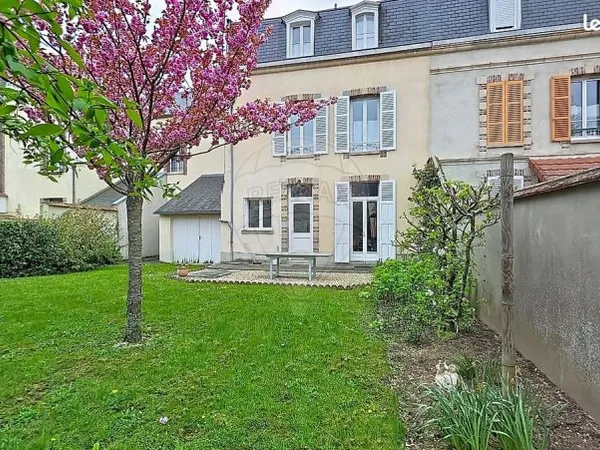 Maison 7 pièces 182 m²