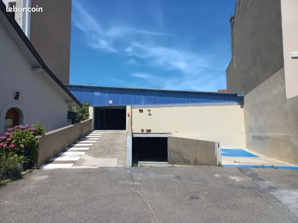 Parking/box 8 m² Vichy