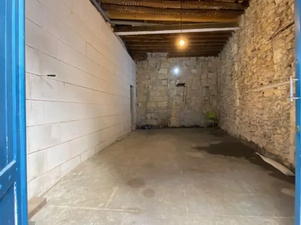 Parking/box 39 m² Bordeaux