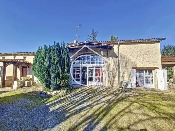 Propriété 11 pièces 450 m²