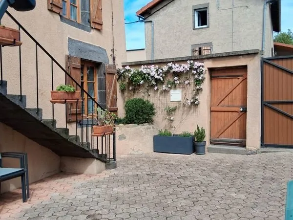 🏡 Maison de caractère avec dépendances - Centre de Gerzat
