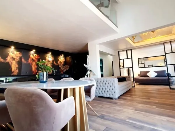 Magnifique Villa mitoyenne quartier prisé Fréjus