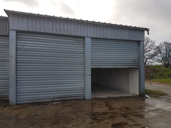 Local de stockage de 50 m²