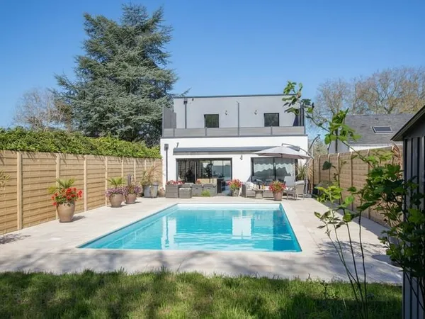 Contemporaine avec piscine | Pellouailles les vignes