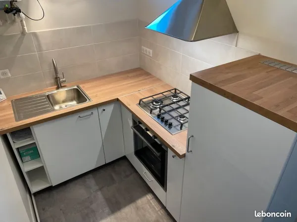 TOURS Place VELPEAU - Grand T2 de 50m2 entièrement rénové