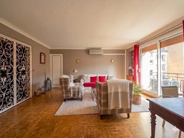 Nancy secteur Sacré Coeur - Anatole France bel appartement 3 pièces de 95m2