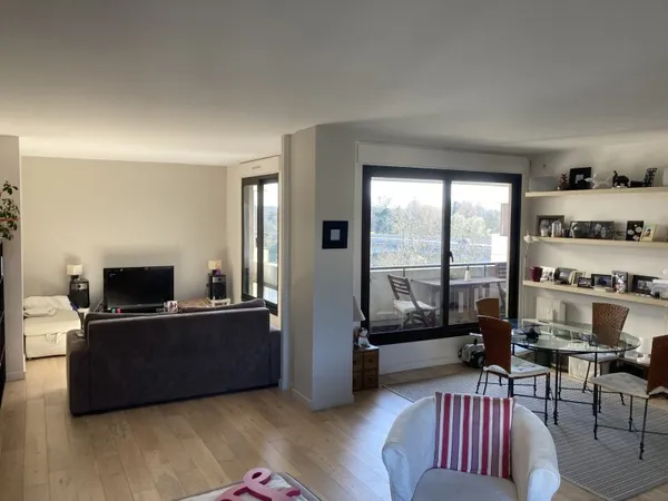 Appartement familial Hyper centre Suresnes