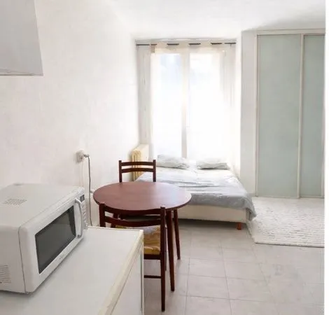 Studio meublé de 18m² - Centre de Tonneins