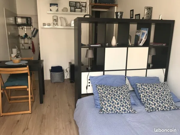 Studio meublé vieux port bail mobilité 590 euros cc
