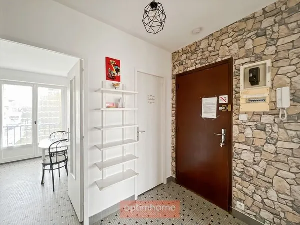 RENNES sud - Avenue de Pologne- Appartement T2 - Dernier étage - BBC - Balcon