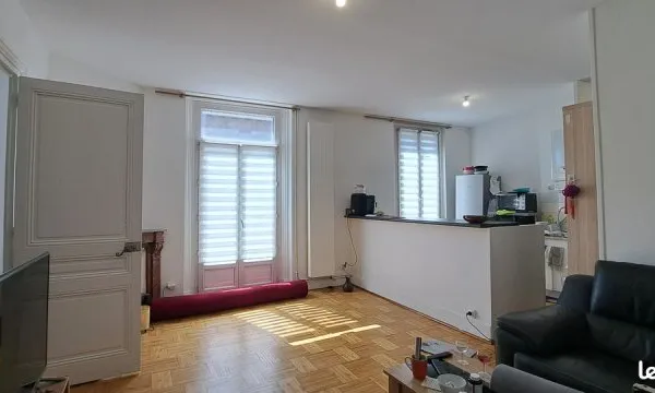 A vendre charmant t2 lumineux et calme derrière la Place Bellevue
