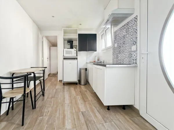 Beau studio meublé 20m² indépendant à Loos