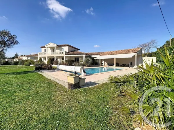 Maison 5 pièces 210 m²