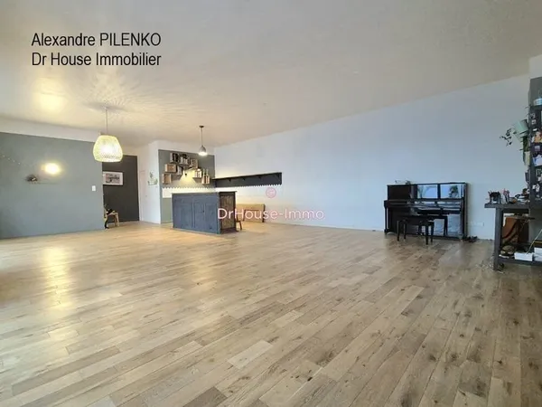 Immeuble en monopropriété - appartement 130m2 + 2 plateaux à aménager -