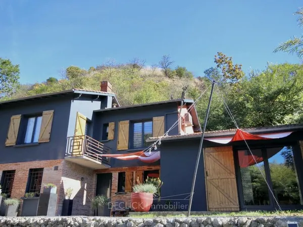 Maison T4 de charme et de caractère de 123 M2 avec Garage