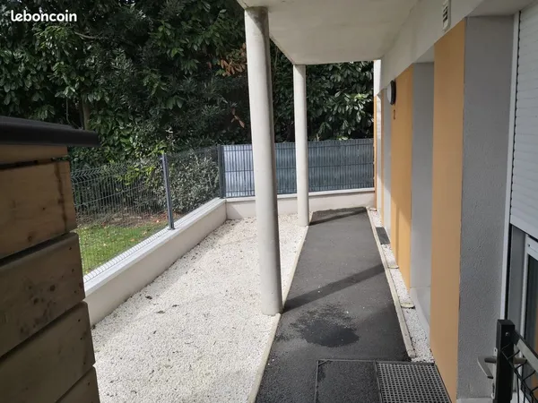 A LOUER T3 - Centre Ville de Melgven avec cour privative - Logement PMR