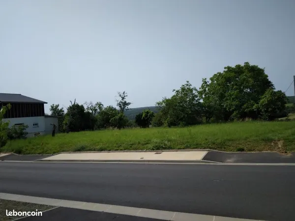 Terrain viabilise 842 m2 aiglemont