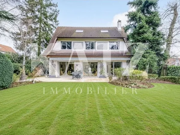 Maison 6 pièces 180 m²