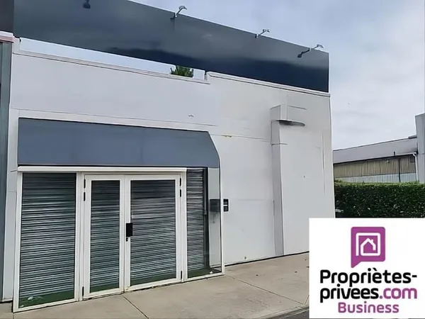 Local 1 pièce 226 m²