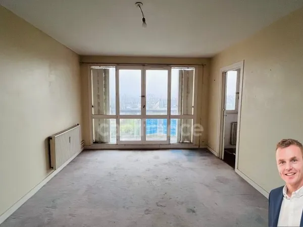 Département du Finistère (29), à vendre à QUIMPER, studio de 27,29 m² habitables - Balcon - Cave