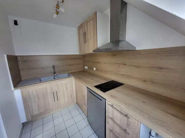 Loue appartement 43m² dans une belle copropriété bien située a quelques minutes du centre à pieds