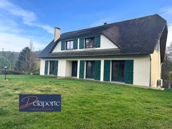 Maison 8 pièces 202 m²