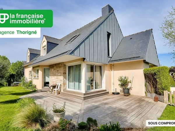Maison d'architecte sur sous-sol - 210m² habitables - 5 chambres - Thorigné-Fouillard
