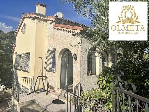 Maison 9 pièces 216 m²