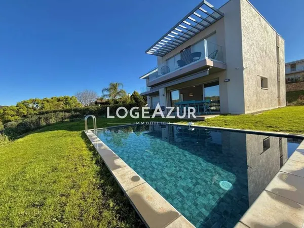 Villa 4 pièces 105 m²